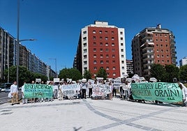 Manifestación este miércoles de la plantilla de Biogipuzkoa en Donostia.