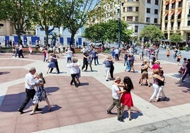 Una vista de la milonga en el Boulevard de una edición anterior a la pandemia.