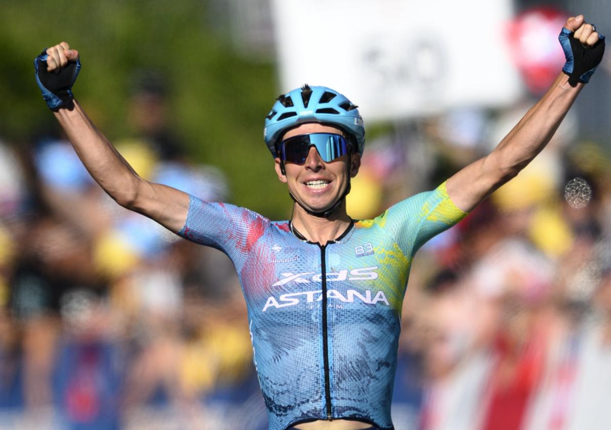Evenepoel y Almeida ceden tiempo a la fuga