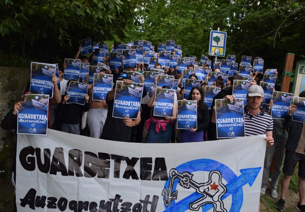 Vuelven a ocupar el Guardetxe del monte Urgull en San Sebastián
