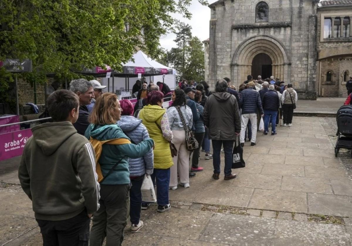 Estíbaliz recibe a los romeros en la Feria de los Desagravios