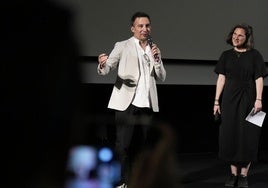 Alejandro Amenábar, antes de la proyección de 'Tesis', este sábado en Tabakalera.
