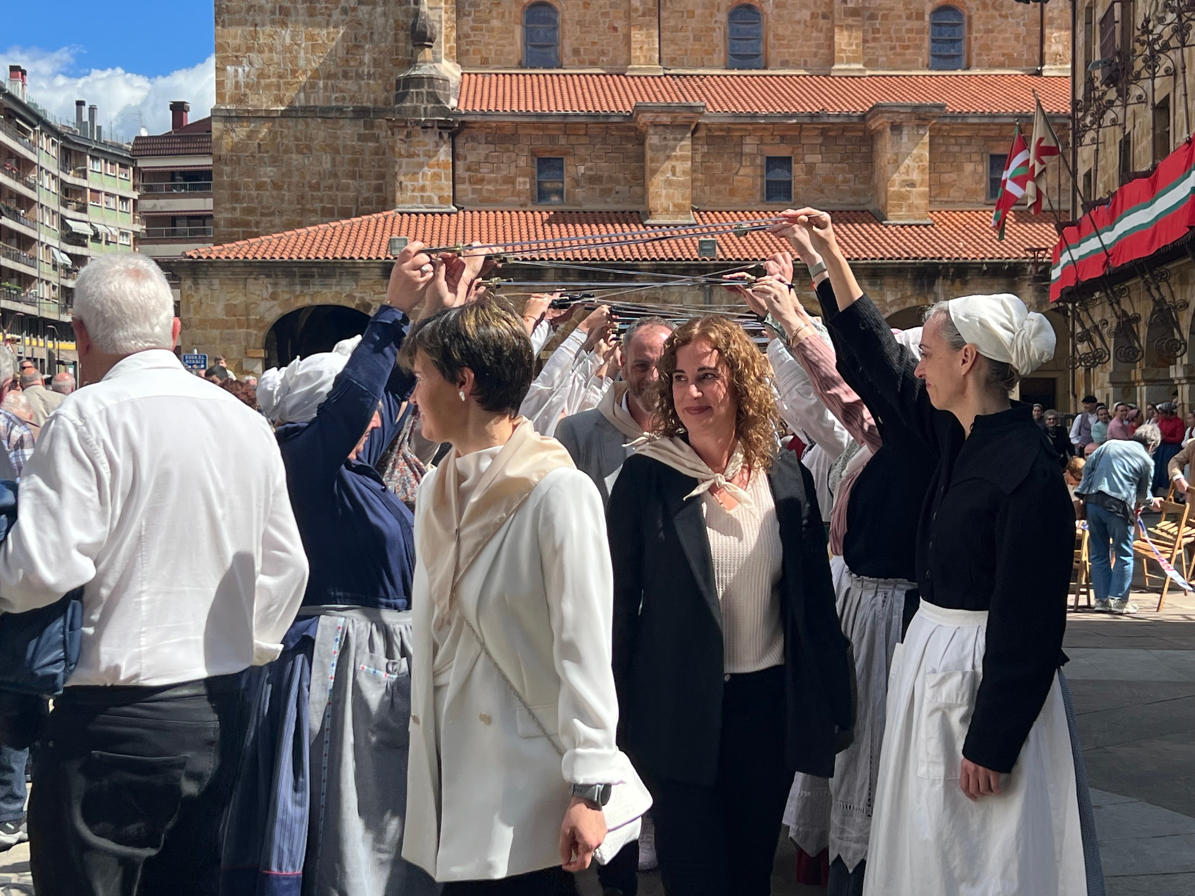 Histórica y emotiva Ezpata Dantza
