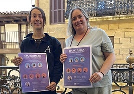 Ane Bayo y la concejala de Deportes, Lupe Queiruga.