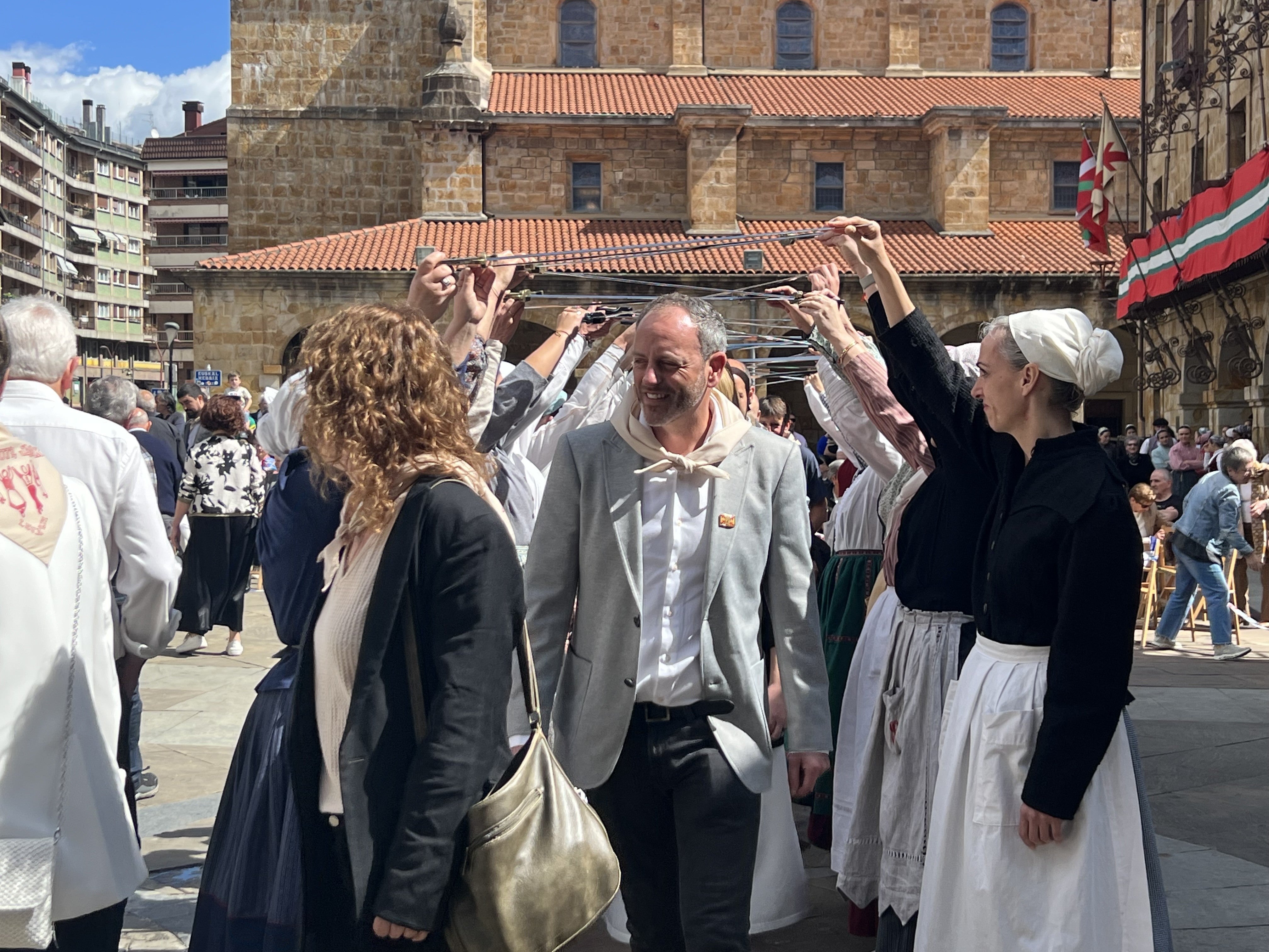 Histórica y emotiva Ezpata Dantza