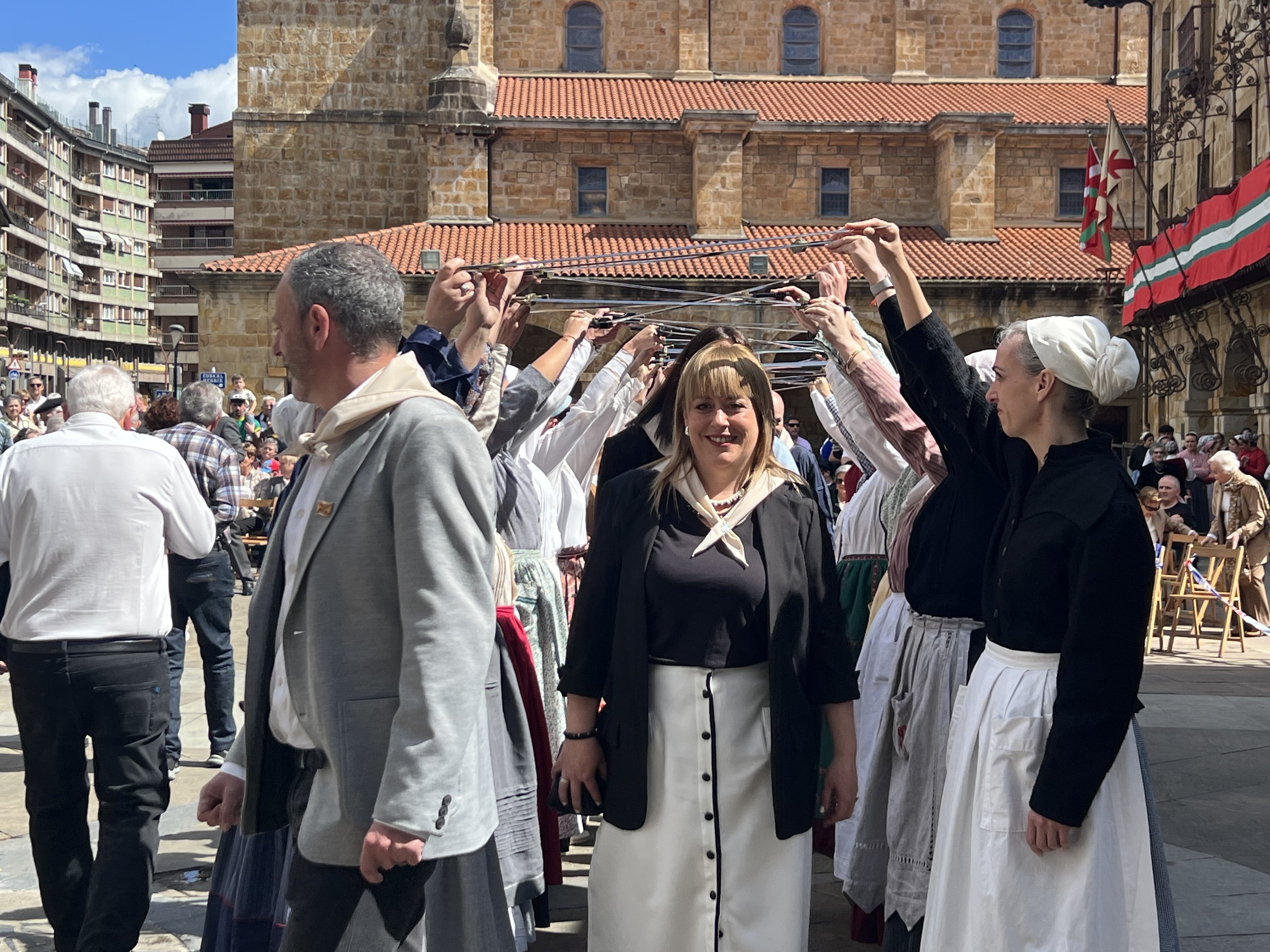 Histórica y emotiva Ezpata Dantza