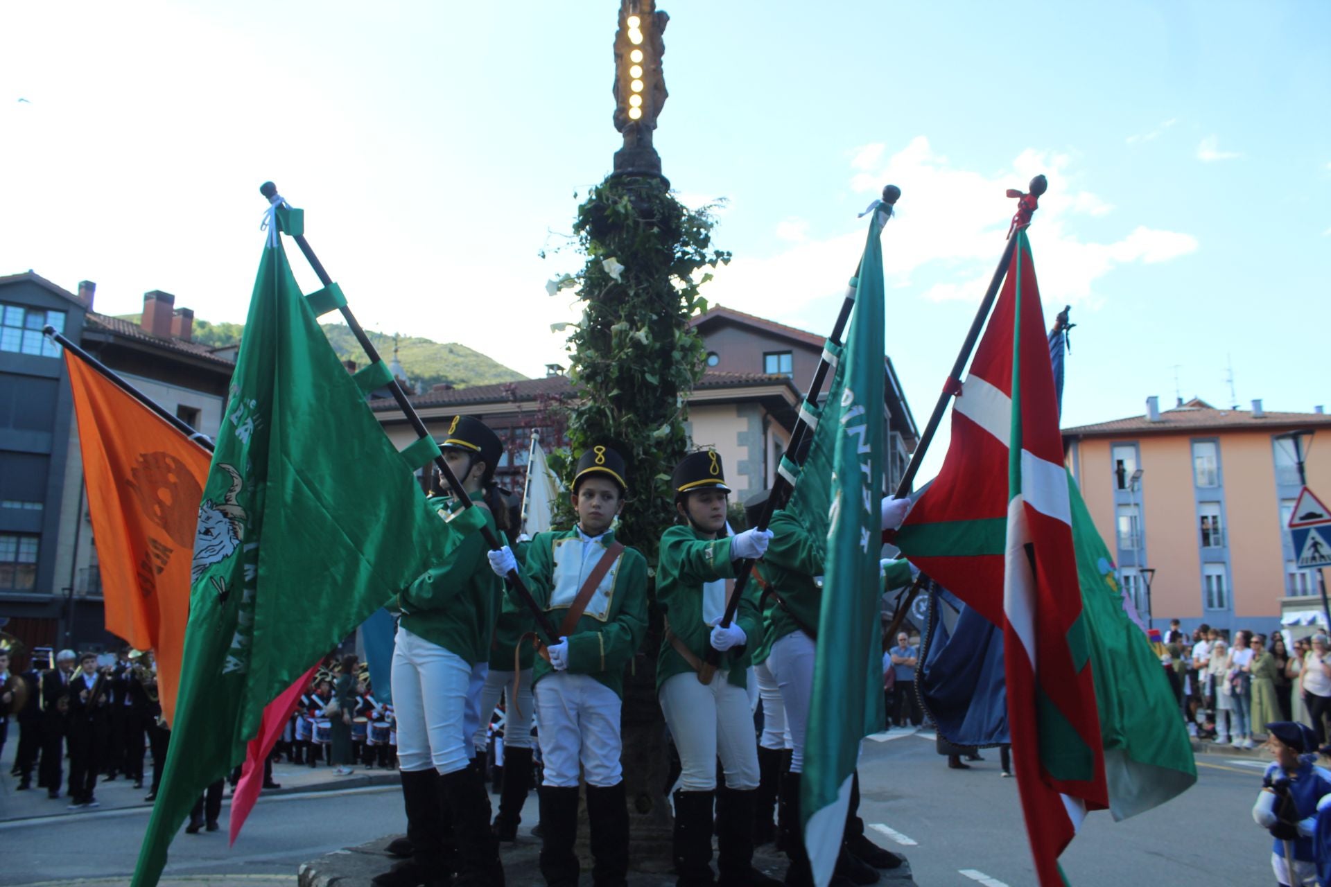 Santakutz jaietako haur danborrada