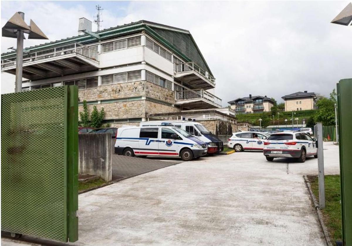 Detenido en Irun un joven con antecedentes por atacar con un cuchillo a un amigo y robarle una cadena de oro