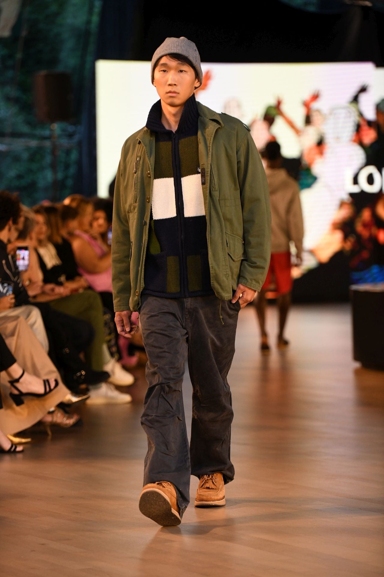 Desfile de Loreak Mendian en Balenciaga