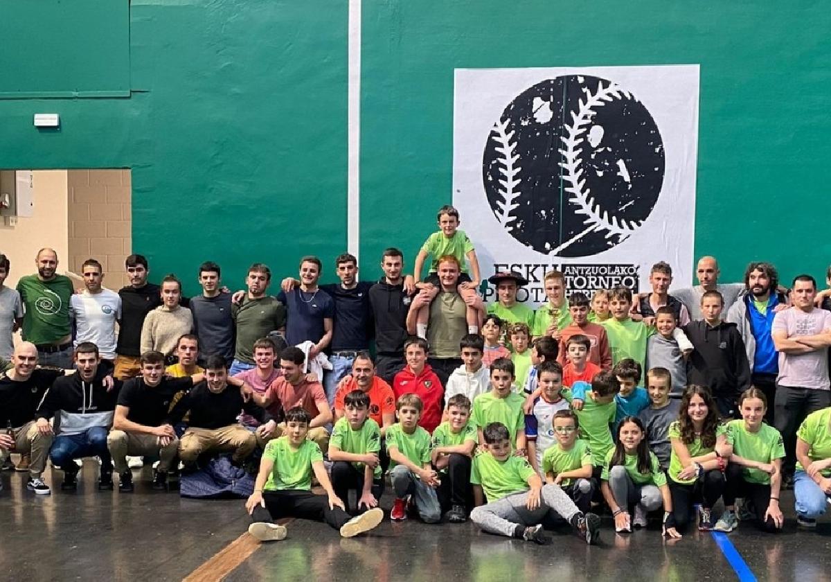 Ochenta manistas protagonizan desde este viernes 122 partidos de Atzeko Txapelketa