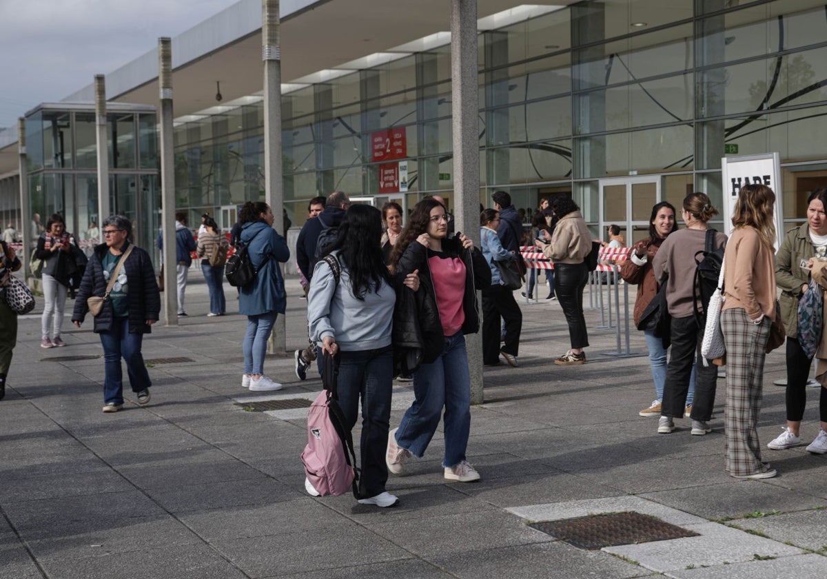 «Trabajo de cocinera en una ikastola y aprendo euskera para poder hablar con los alumnos»