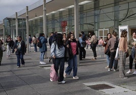 Cientos de personas han acudido a la prueba que ha tenido lugar en Ficoba.