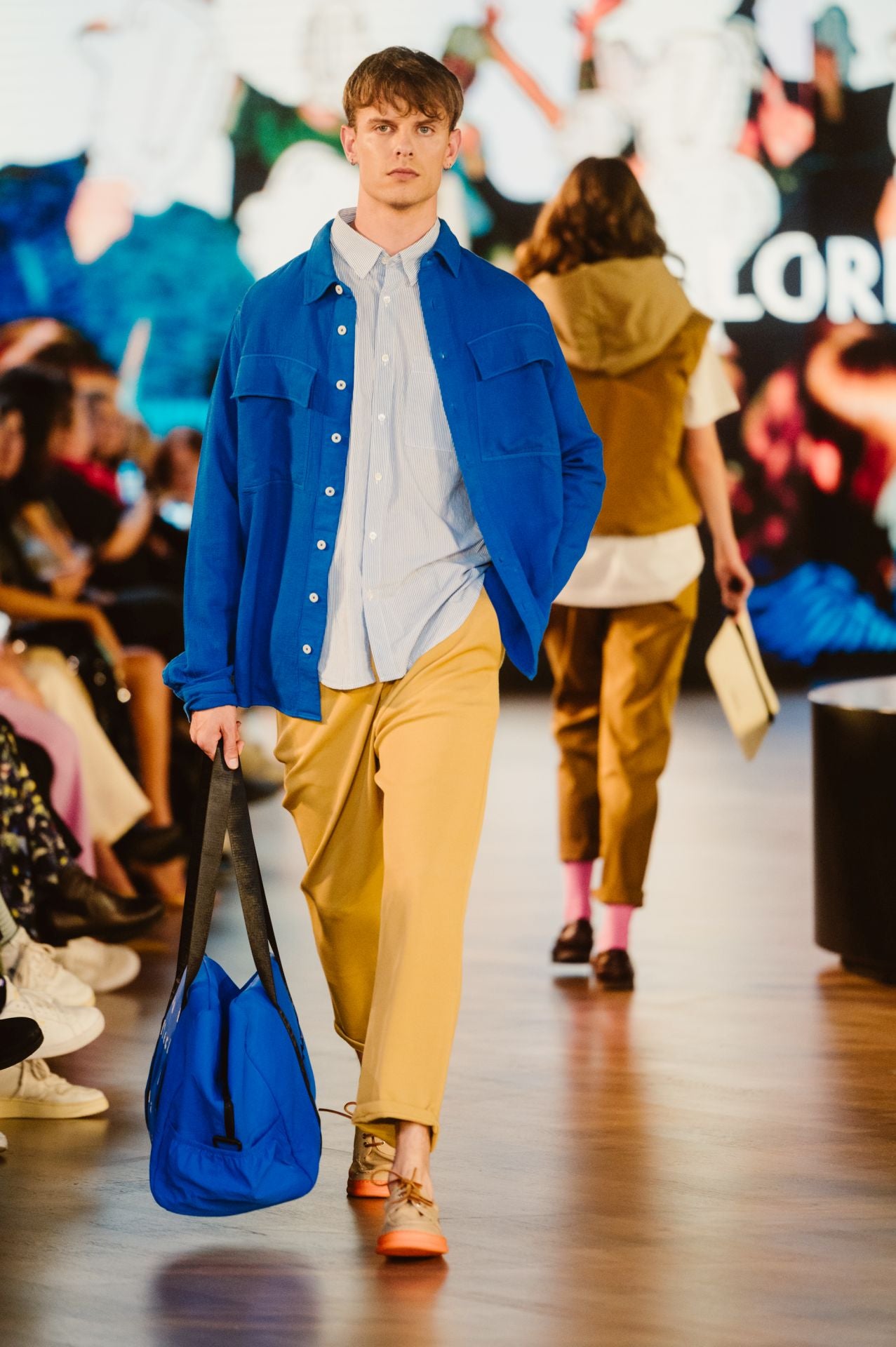 El desfile 30 aniversario de Loreak Mendian