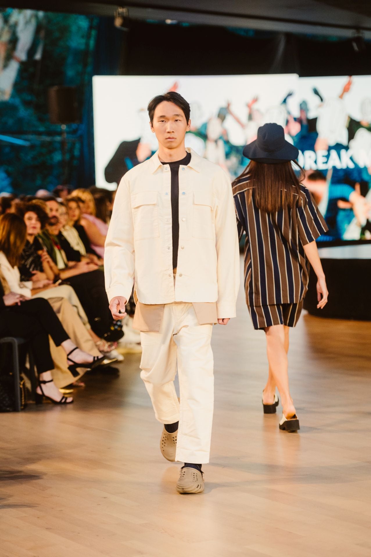 El desfile 30 aniversario de Loreak Mendian