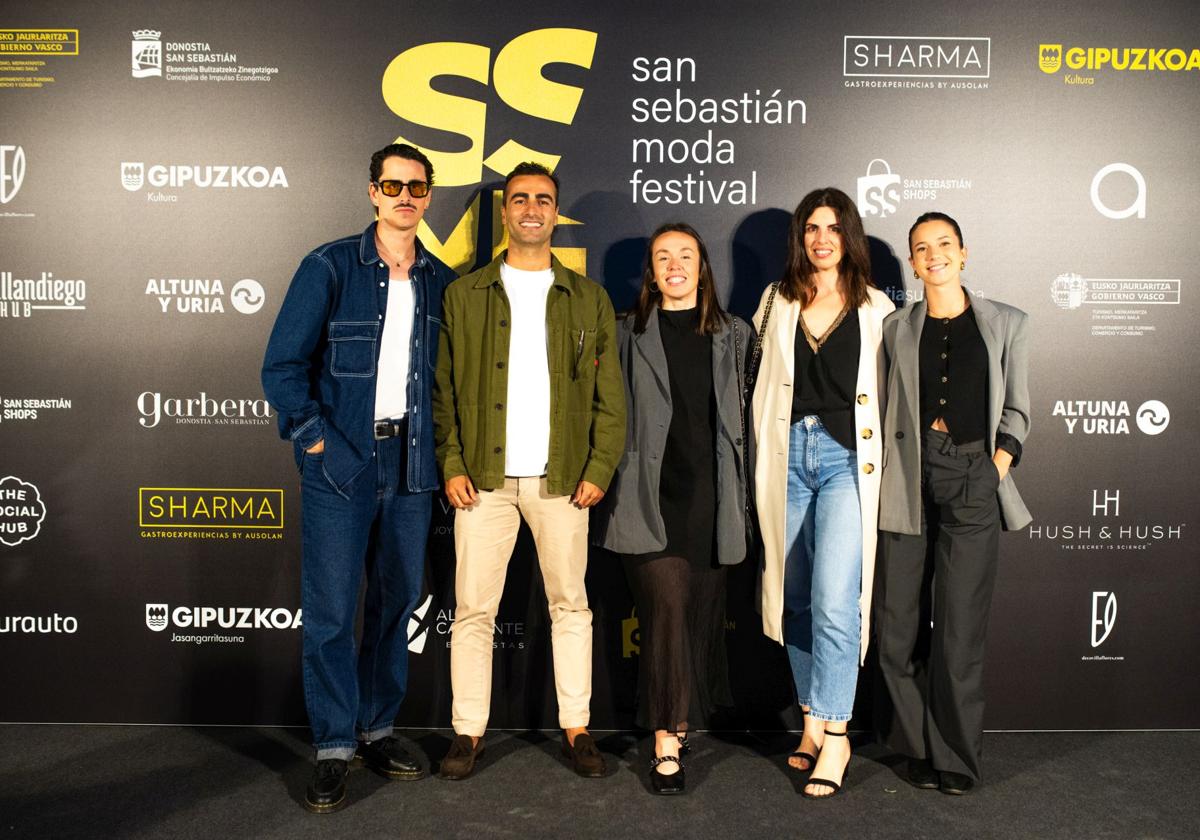 Diversión en el photocall de Loreak Mendian
