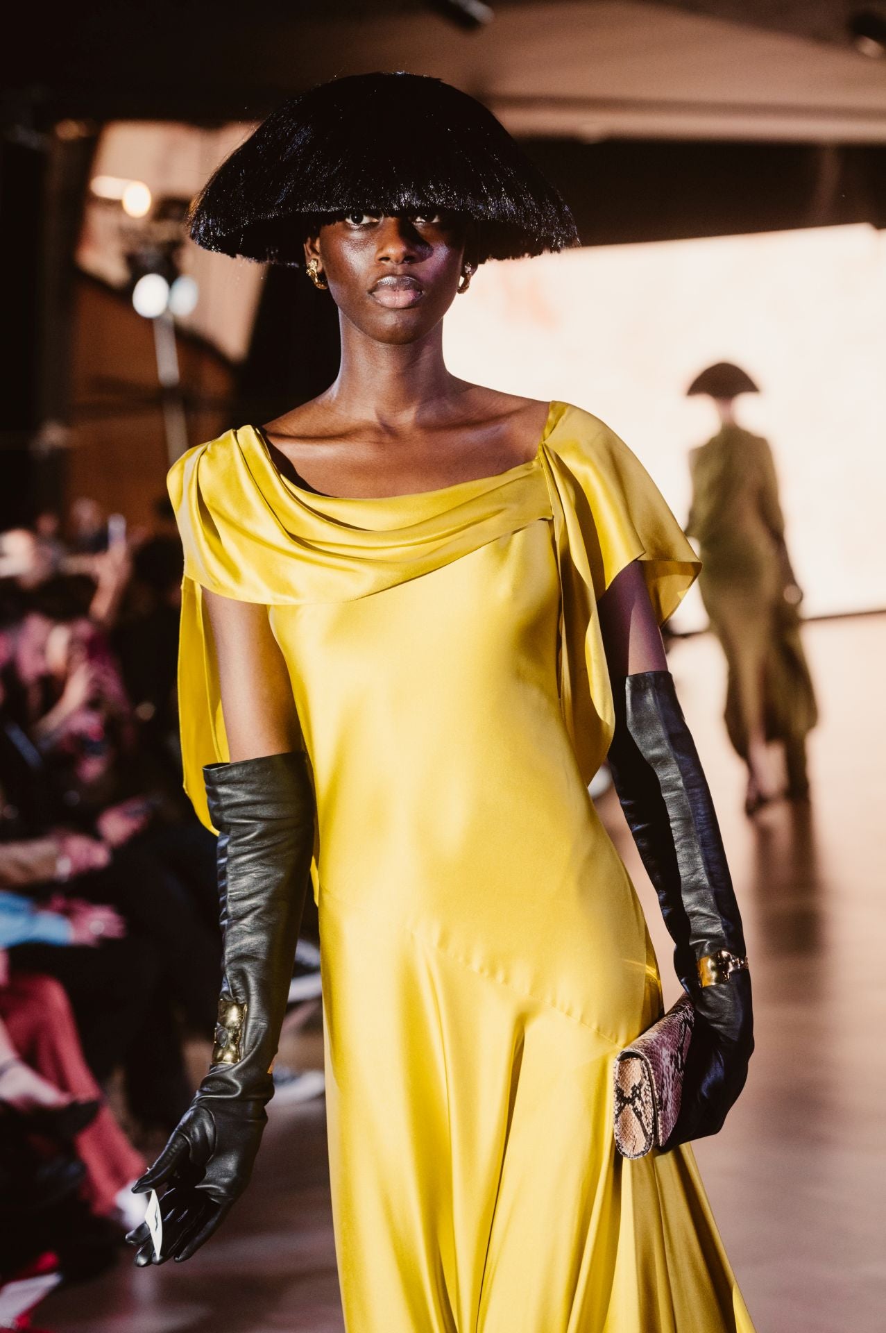 Ze García deslumbra en Balenciaga