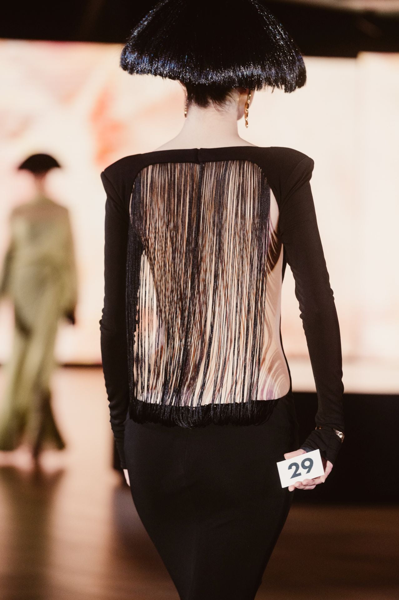 Ze García deslumbra en Balenciaga