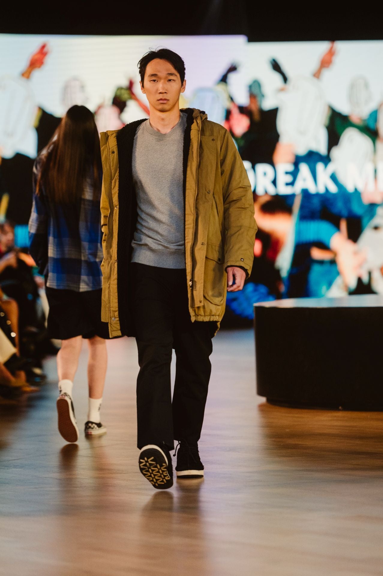 El desfile 30 aniversario de Loreak Mendian