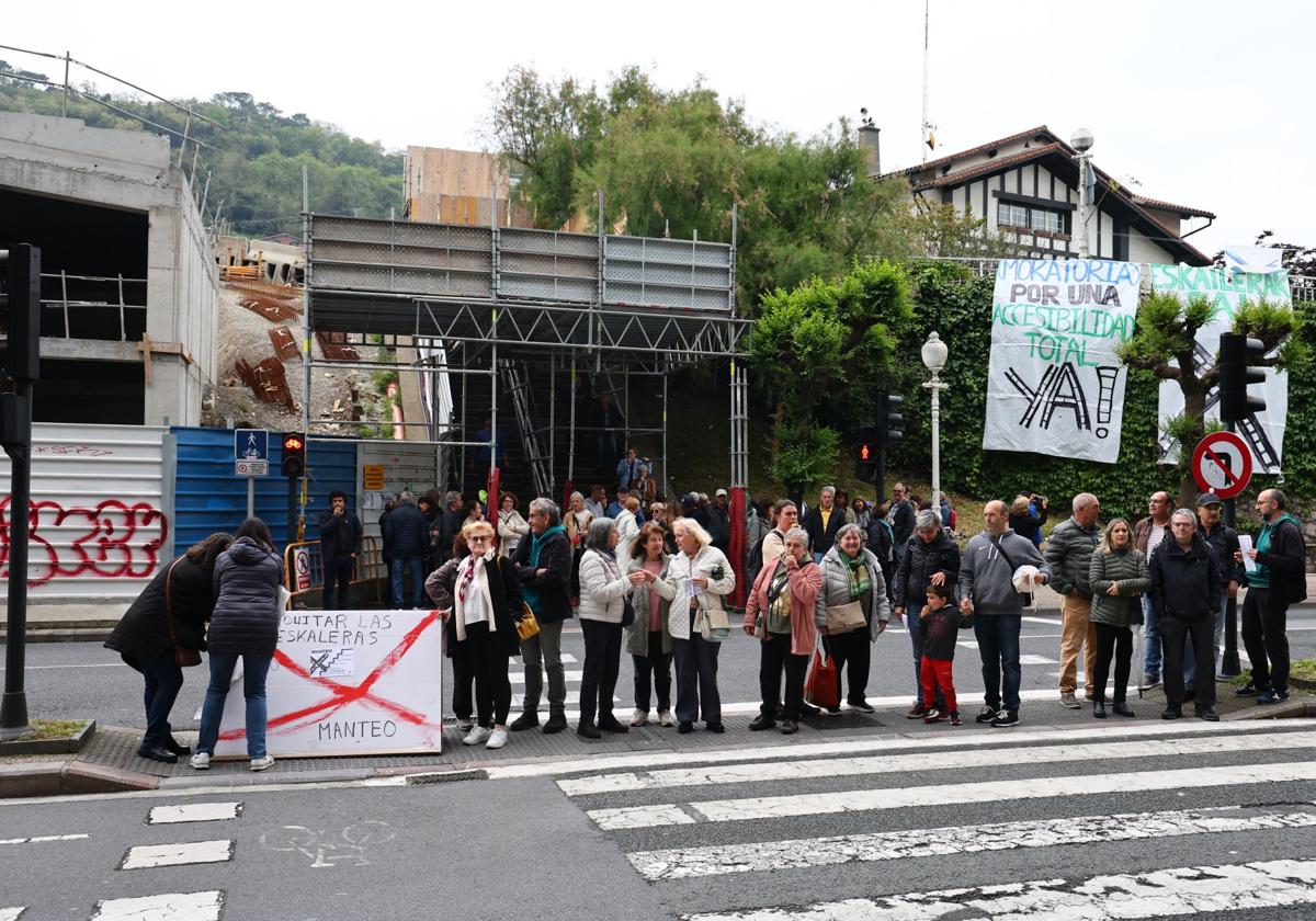 Los vecinos de Manteo solicitan a Movilidad que modifique los accesos previstos para el barrio