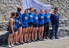 Las componentes de la trainerilla cadete de Tolosaldea.
