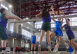Ante su público, las bergaresas esperan dejar a un solo paso el ascenso a segunda nacional.