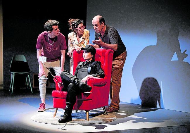 Representación de 'Redada familiar', que vuelve por última vez.