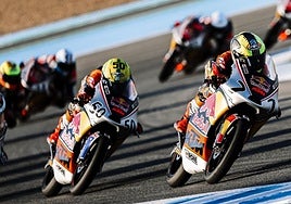 Beñat Fernández, en el circuito de Jerez, dentro de la Red Bull Rookies Cup.