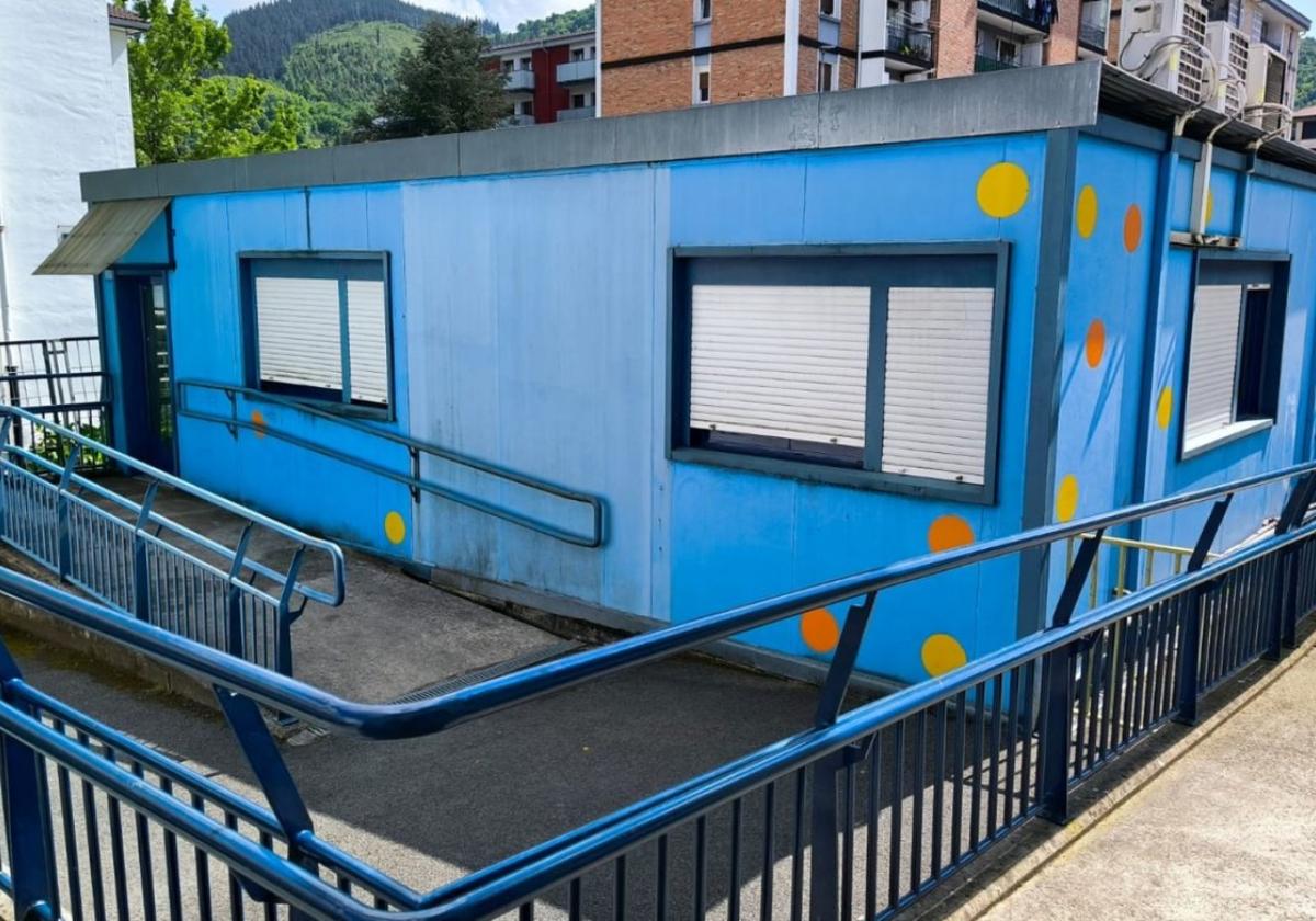 Primaria con material usado para Musakola