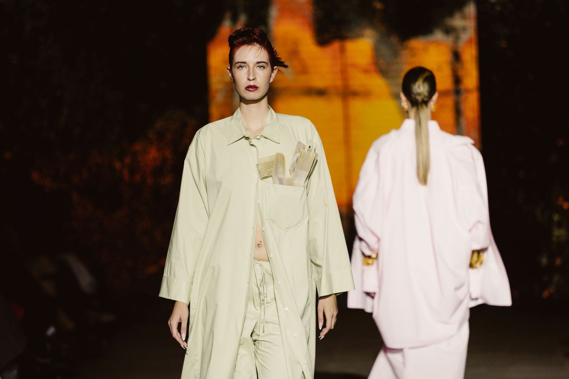 Desfile de Noventa Grados en San Telmo