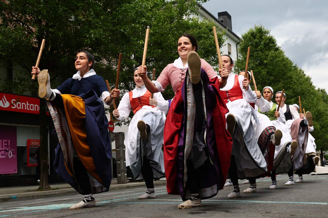 Gran fiesta de Dantzari Astea en Hernani