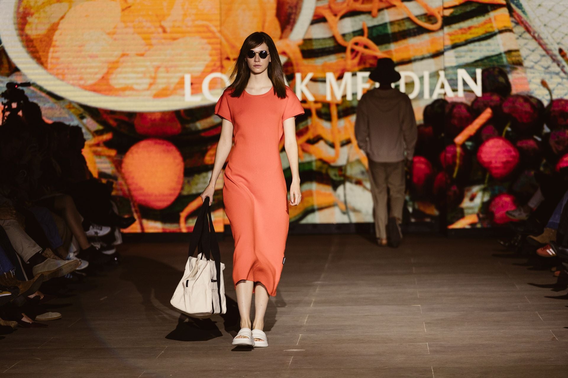 Las imágenes del desfile de Loreak Mendian en San Telmo