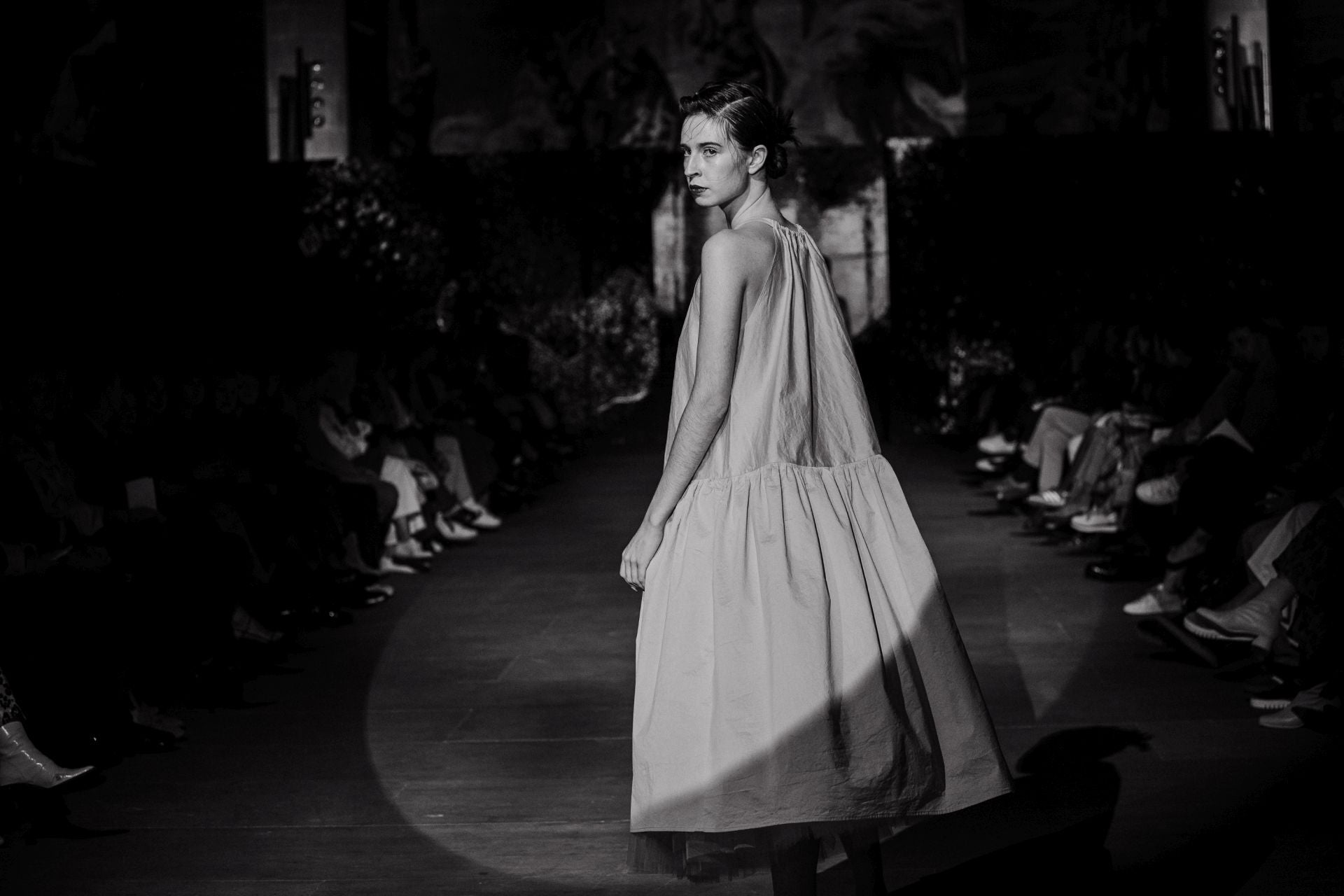 Desfile de Noventa Grados en San Telmo