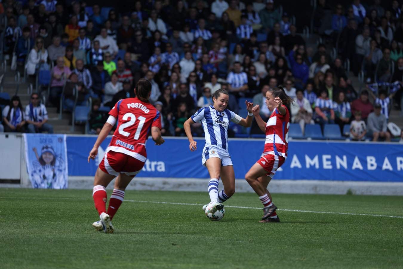 Victoria sobre el Granada en una jornada marcada por las despedidas