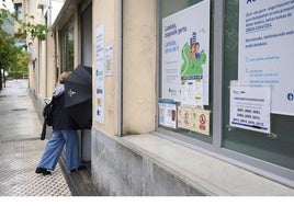 La Ertzaintza investiga a una mujer acusada de estafar más de 46.000 euros a Lanbide con la RGI