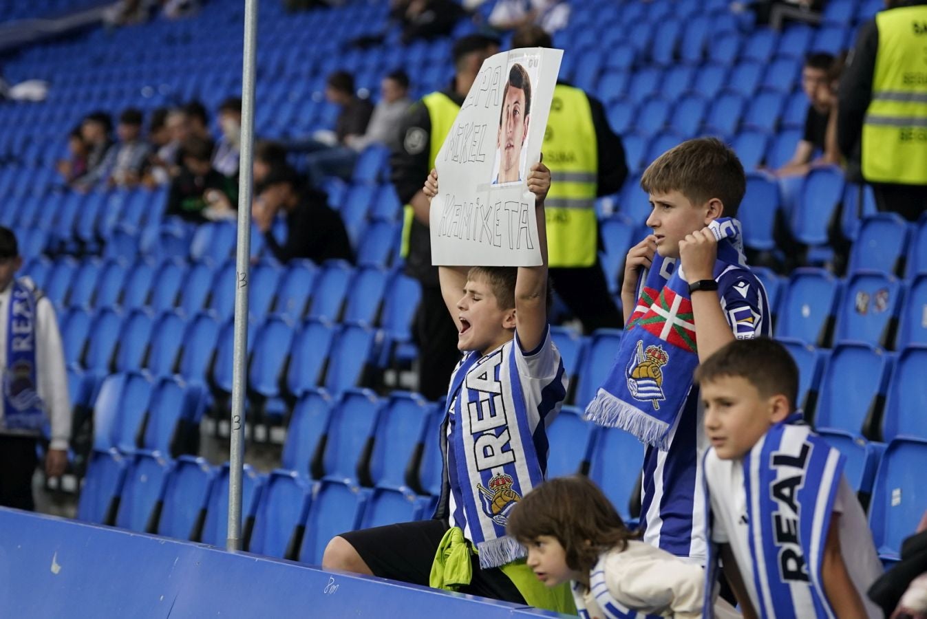¿Has estado en el Reale Arena? Búscate en nuestras fotos