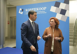 Imanol Pradales y Rosa Lavín, momentos antes de la Asamblea General de Konfekoop.