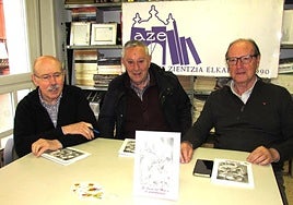 José Ángel Barrutiabengoa, Antton del Campo y Javier Bengoa en la sede de Zientzia Elkartea.