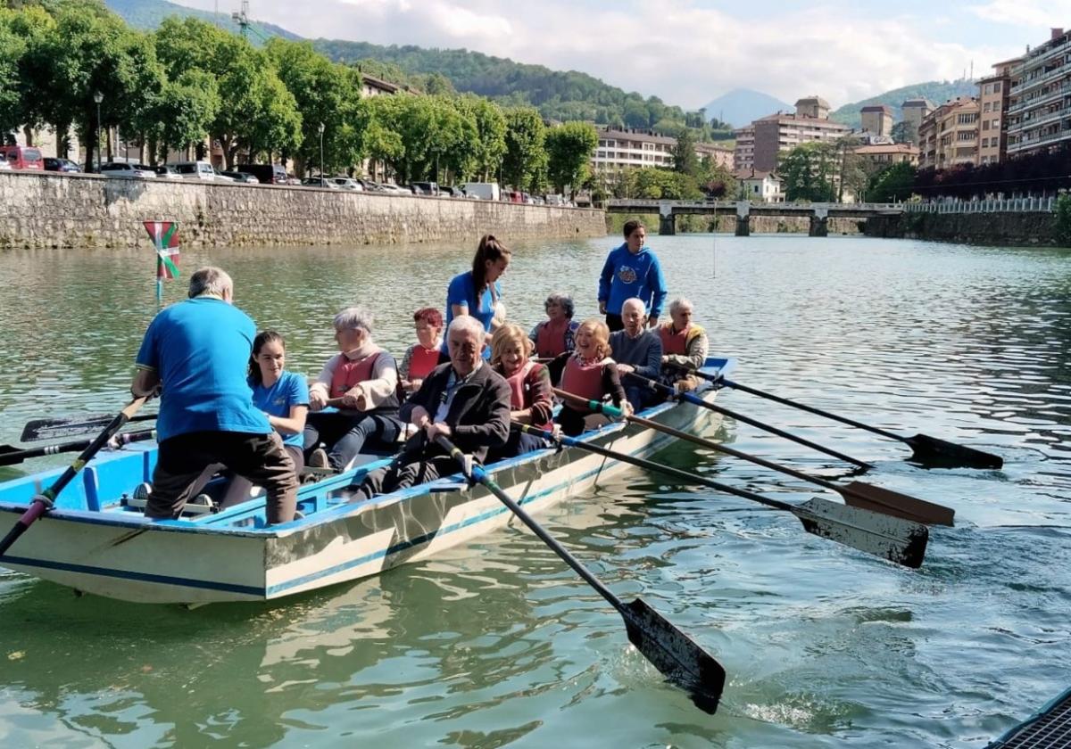 Remar a favor del envejecimiento activo