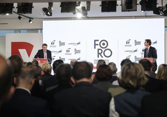 Josu Jon Imaz apuesta por salarios «elevados» y empleos estables para los jóvenes: «La industria puede llegar a pagar 4.000 euros»