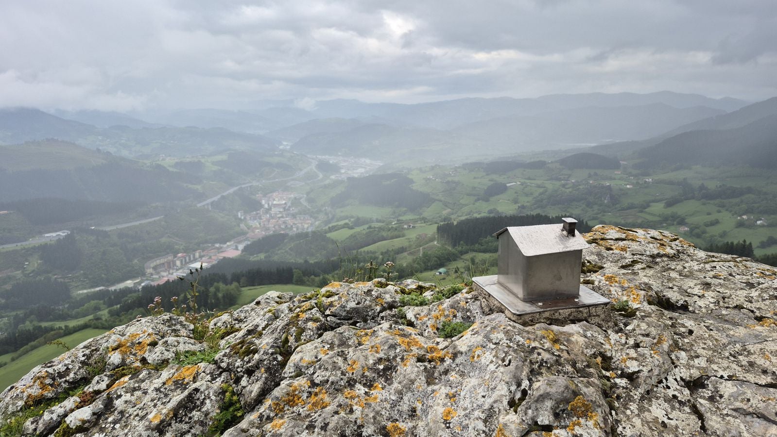Aitzorrotz, el inconfundible balcón de Debagoiena