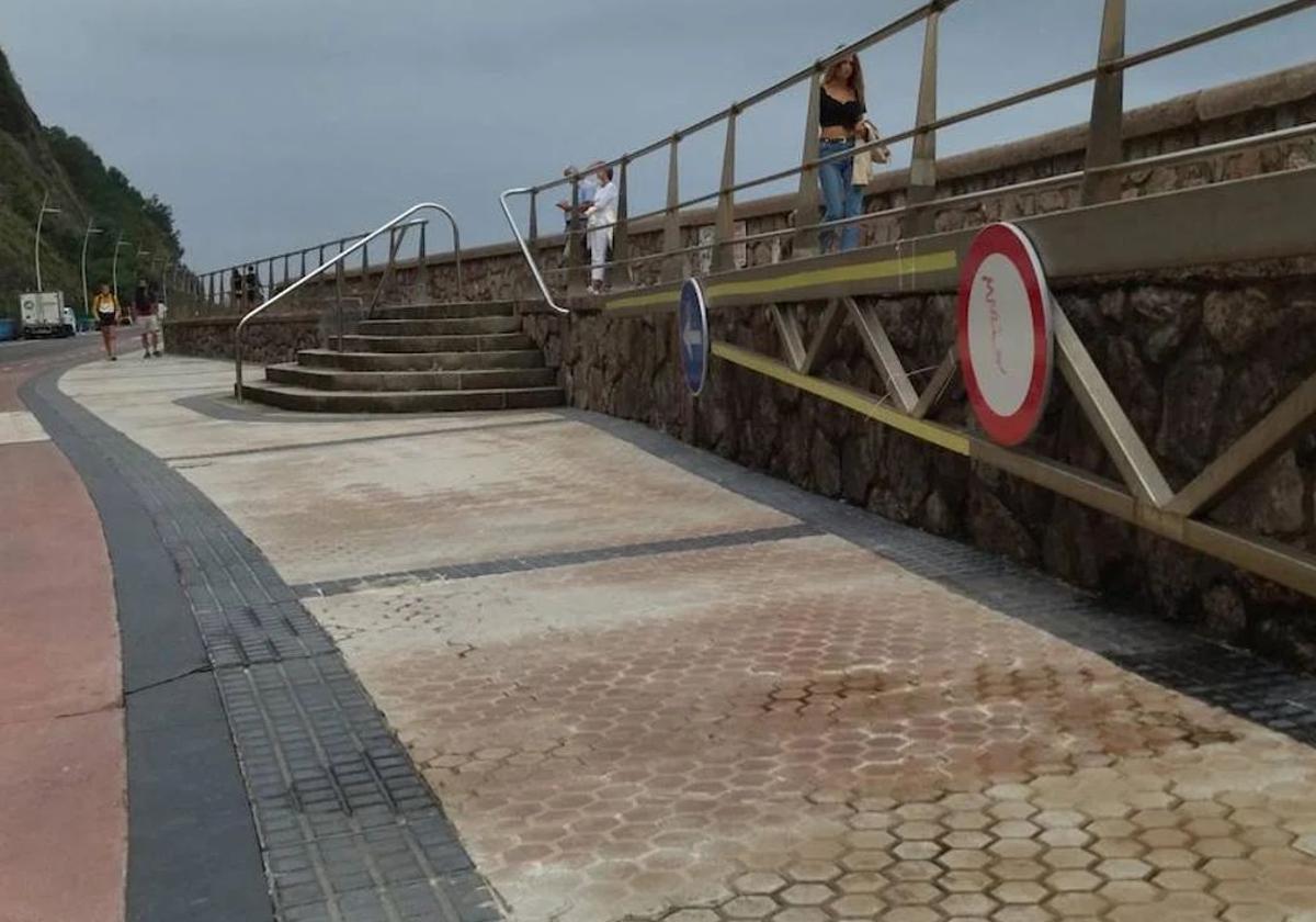 Reabren el caso del motorista fallecido por chocar contra una valla en el Paseo Nuevo