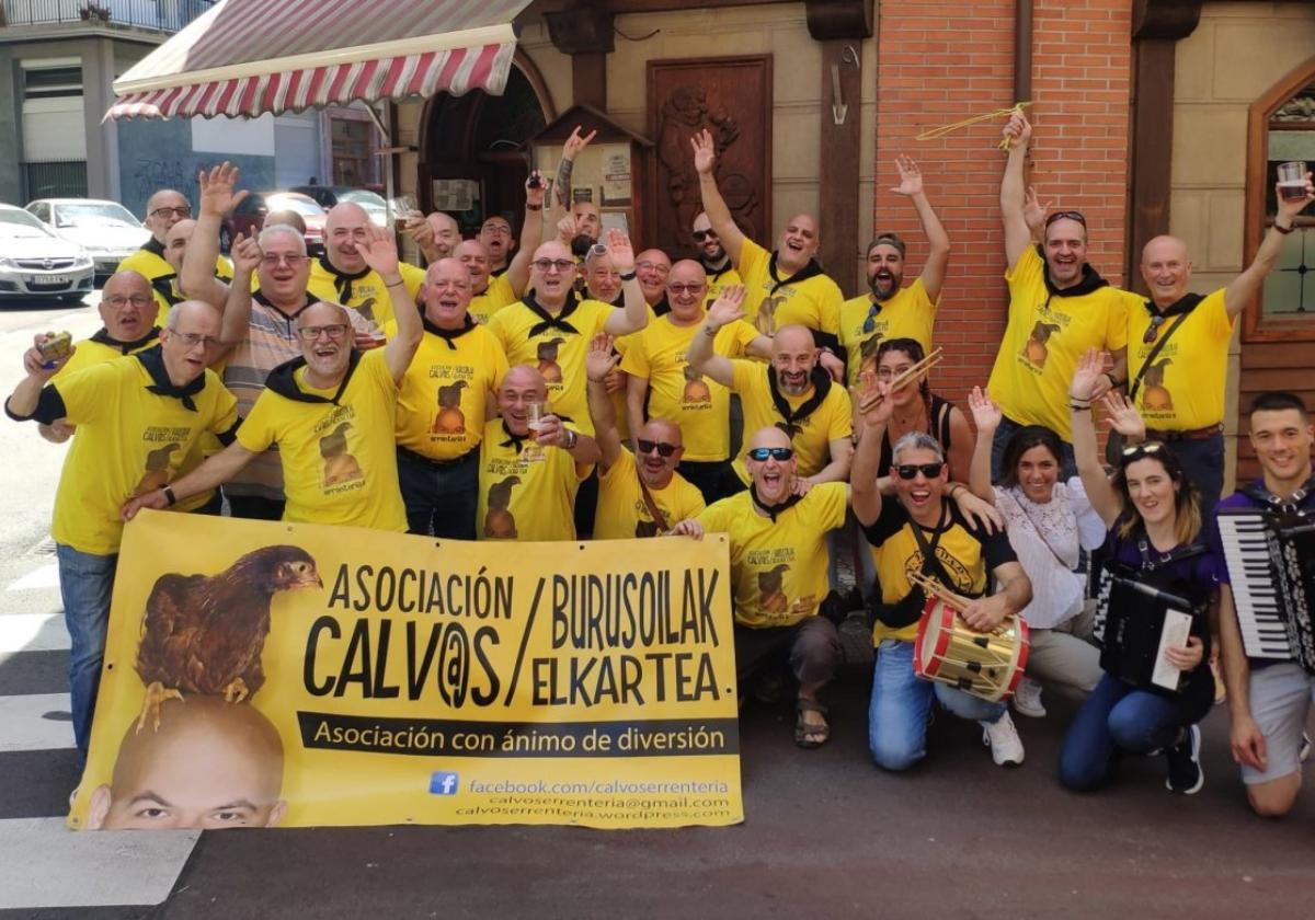 Asociación de calvos: «Nos lo pasamos bien, pero también somos una ayuda para muchas personas»