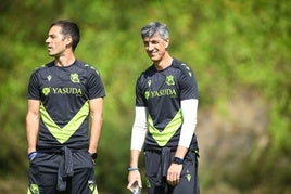 Labaka e Imanol, sonrientes durante el entrenamiento del sábado en Zubieta