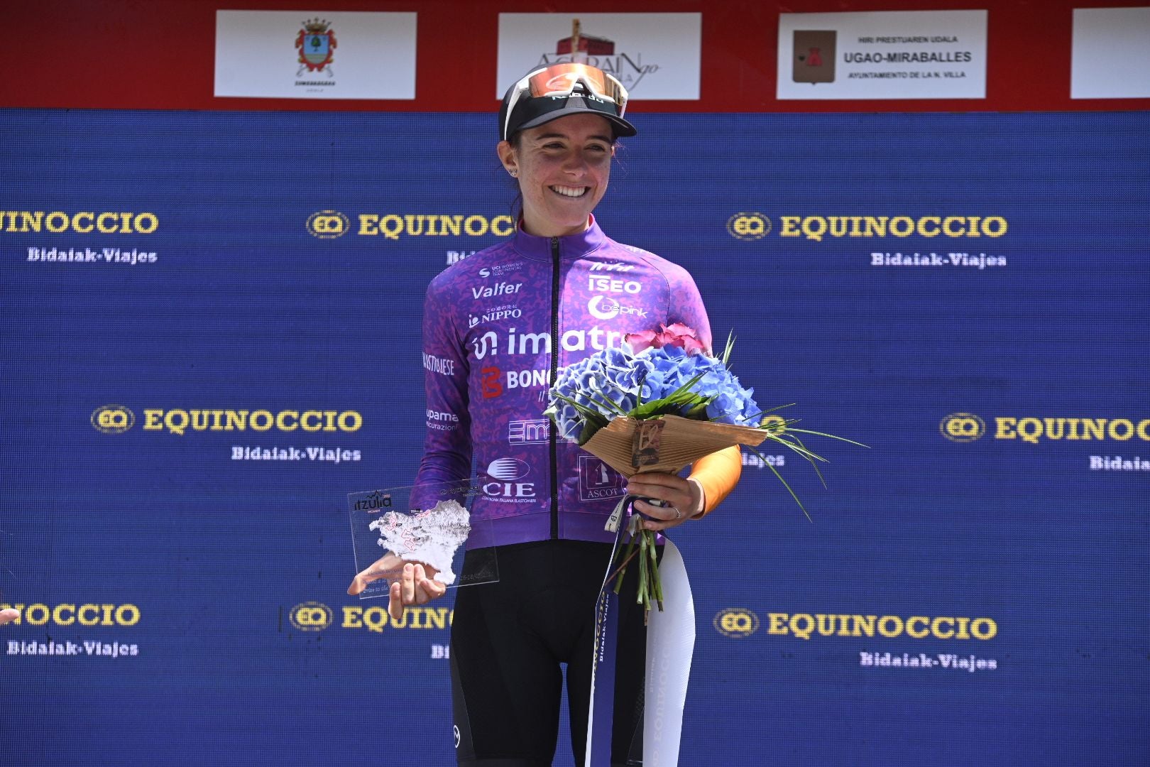 Demi Vollering reina en la Itzulia