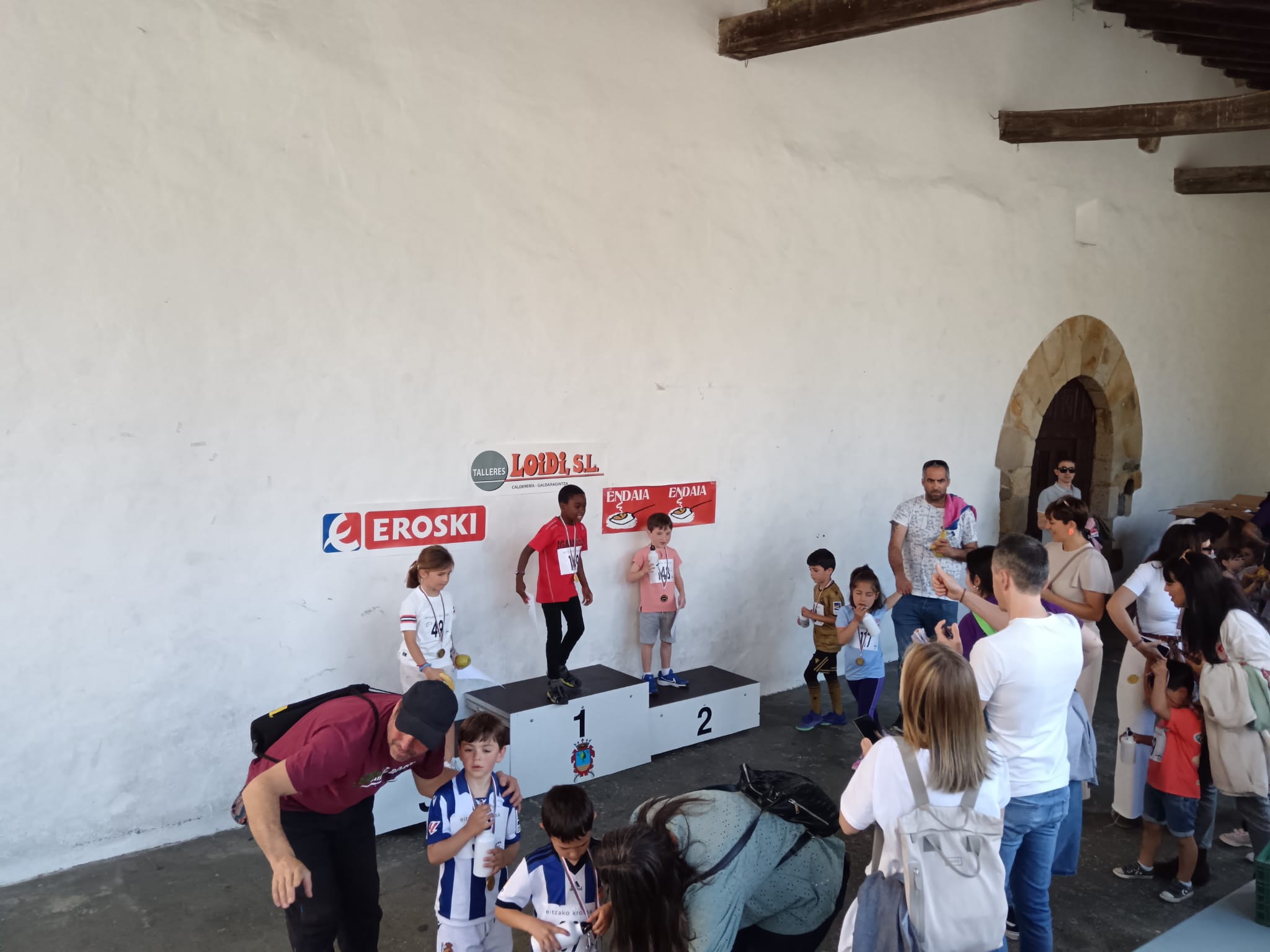 Festa giro zoragarria Eitzan