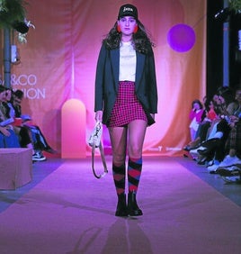 'Fashion show', la fiesta que pretende dar visibilidad al comercio de Tolosa