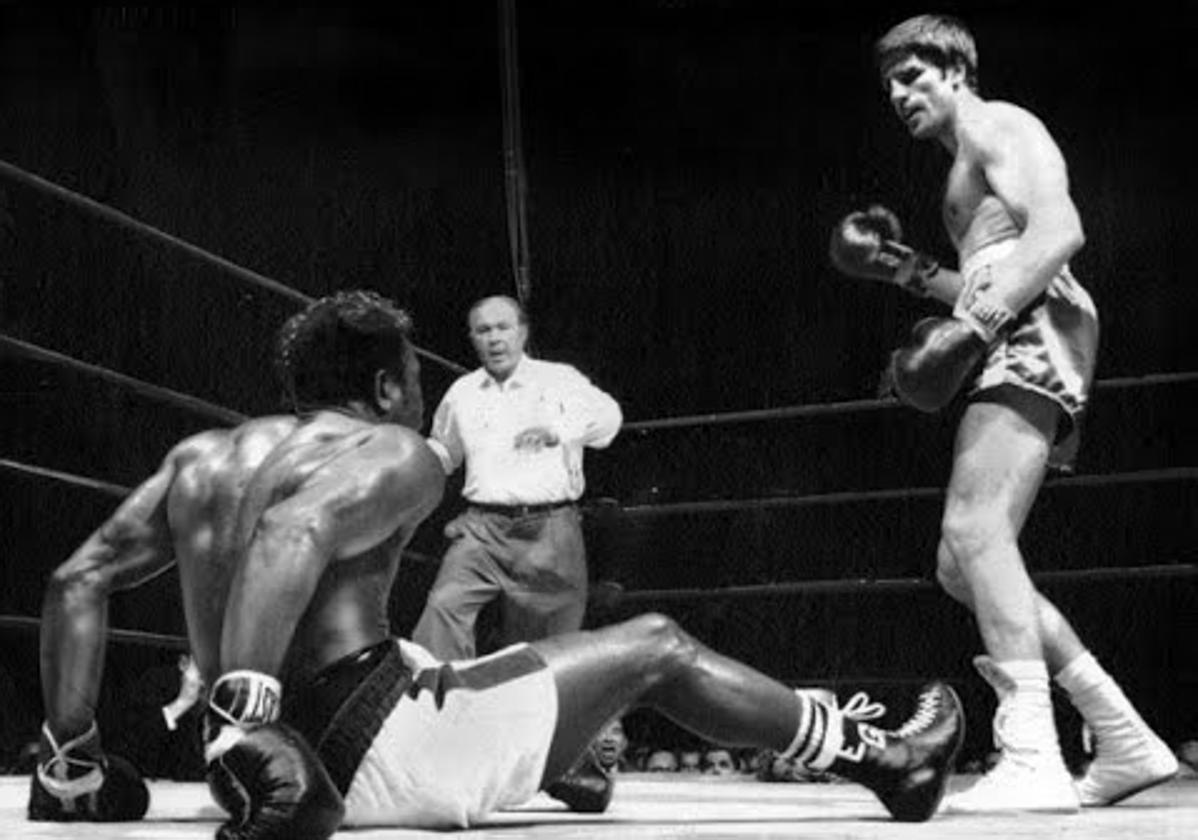 Nino Benvenuti, tras enviar a la lona a Emile Griffith en uno de sus legendarios combates de finales de los 60.