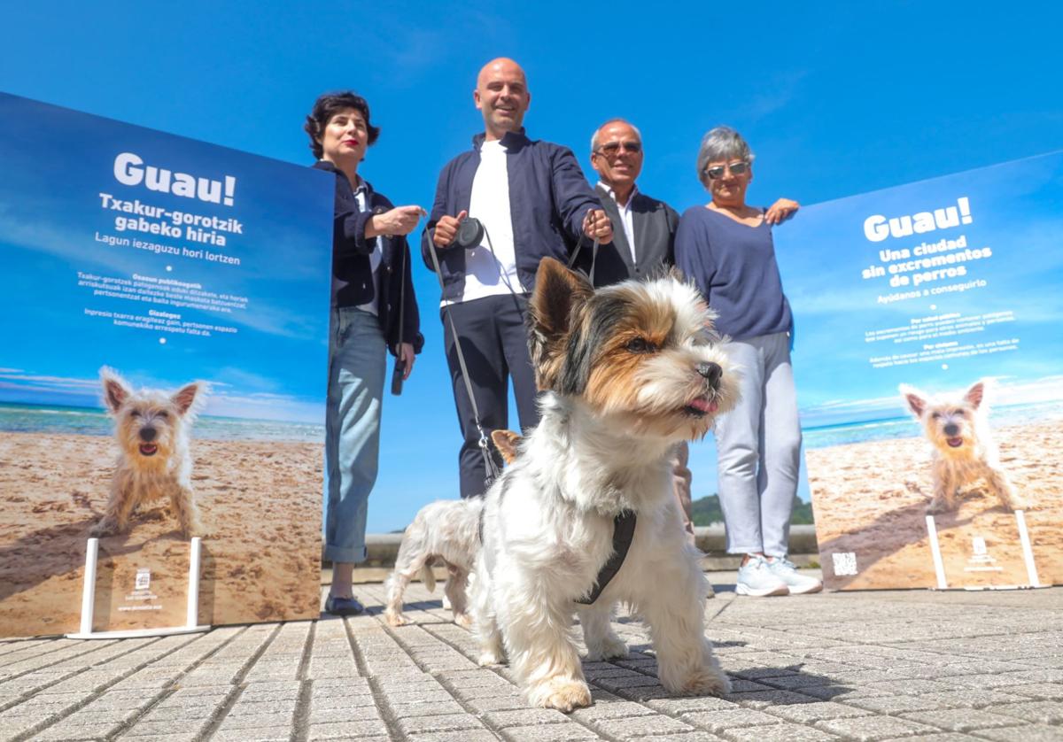 San Sebastián impulsa una campaña para fomentar los hábitos cívicos entre los propietarios de mascotas