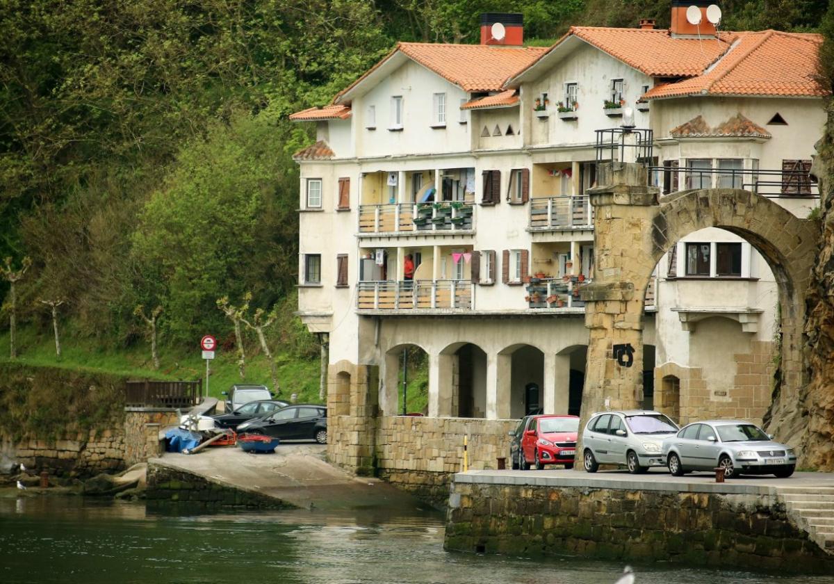 El casco antiguo de Donibane pasa a regularse para residentes en esta primera fase.