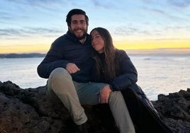 Una de las fotos compartidas por la pareja en sus redes sociales, Emilio Gomariz y Belén Domínguez.